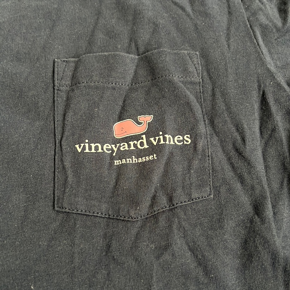 Vineyard Vines Long Island t-shirt